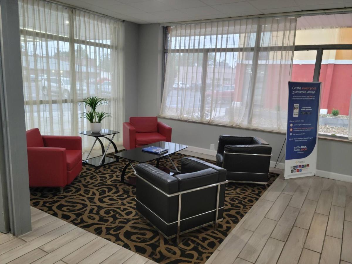 Quality Inn Terre Haute University Area Экстерьер фото