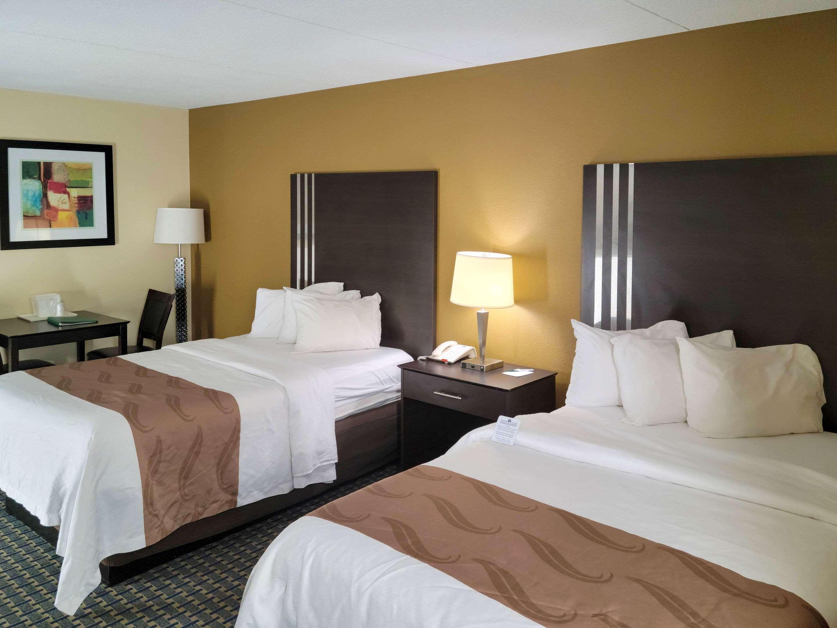 Quality Inn Terre Haute University Area Экстерьер фото