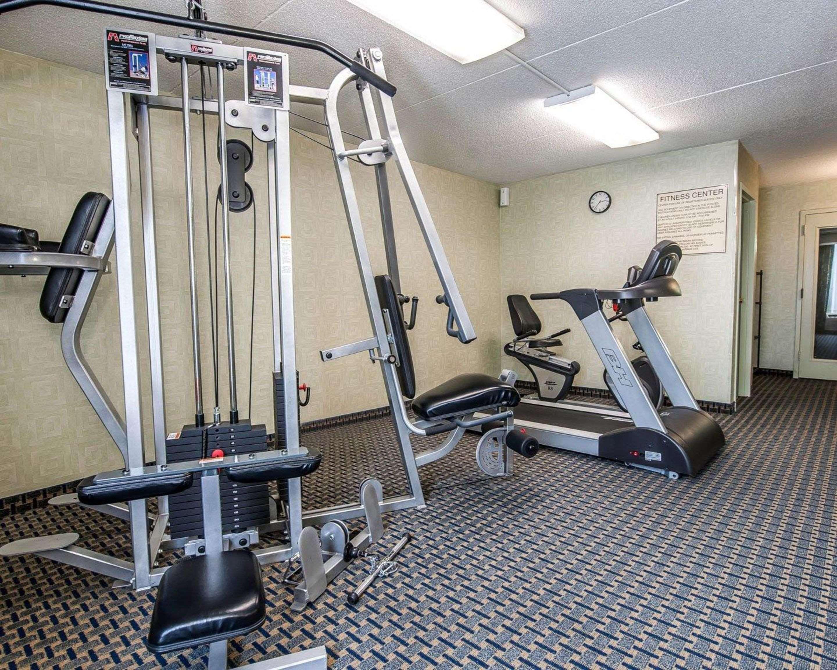 Quality Inn Terre Haute University Area Экстерьер фото