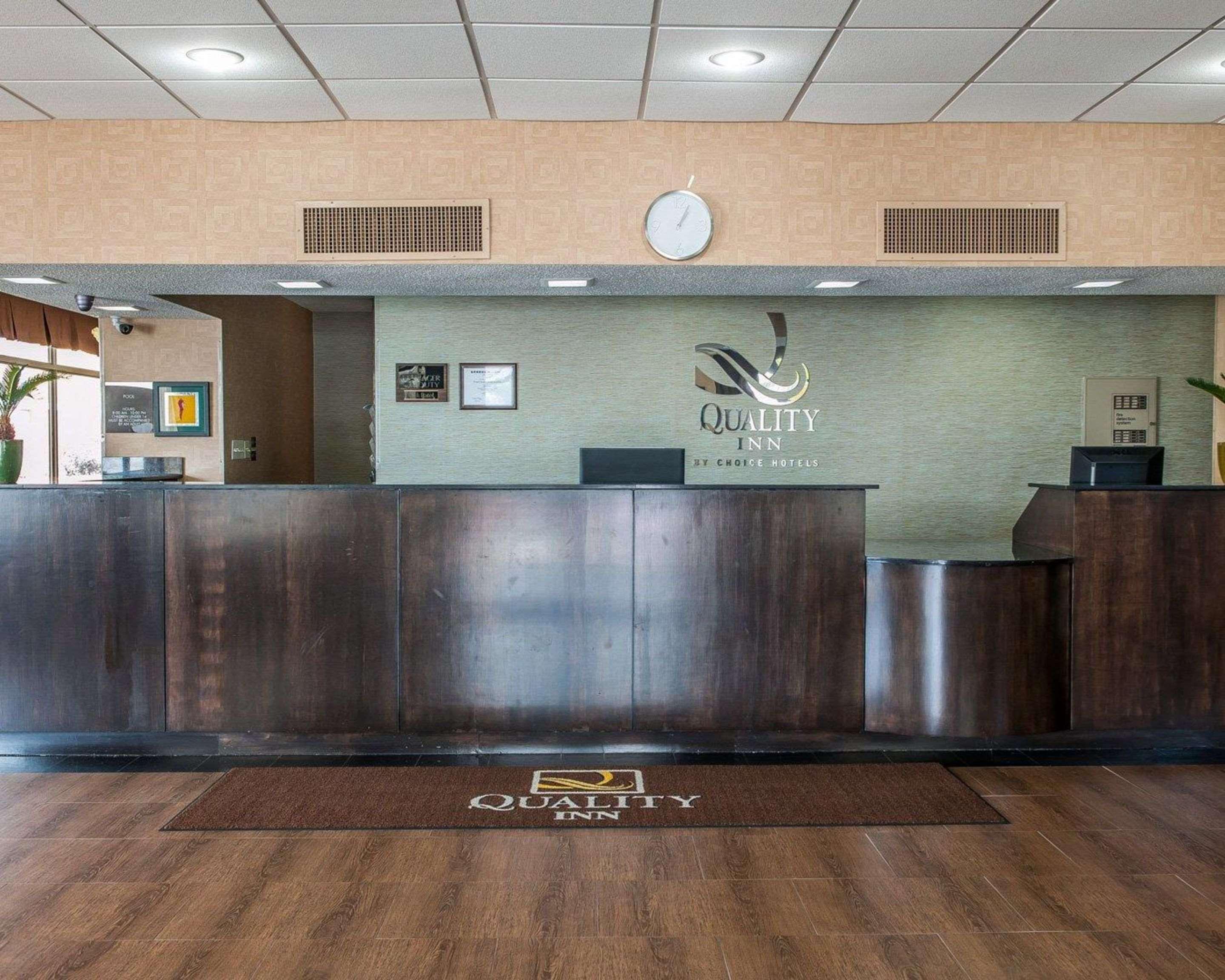 Quality Inn Terre Haute University Area Экстерьер фото