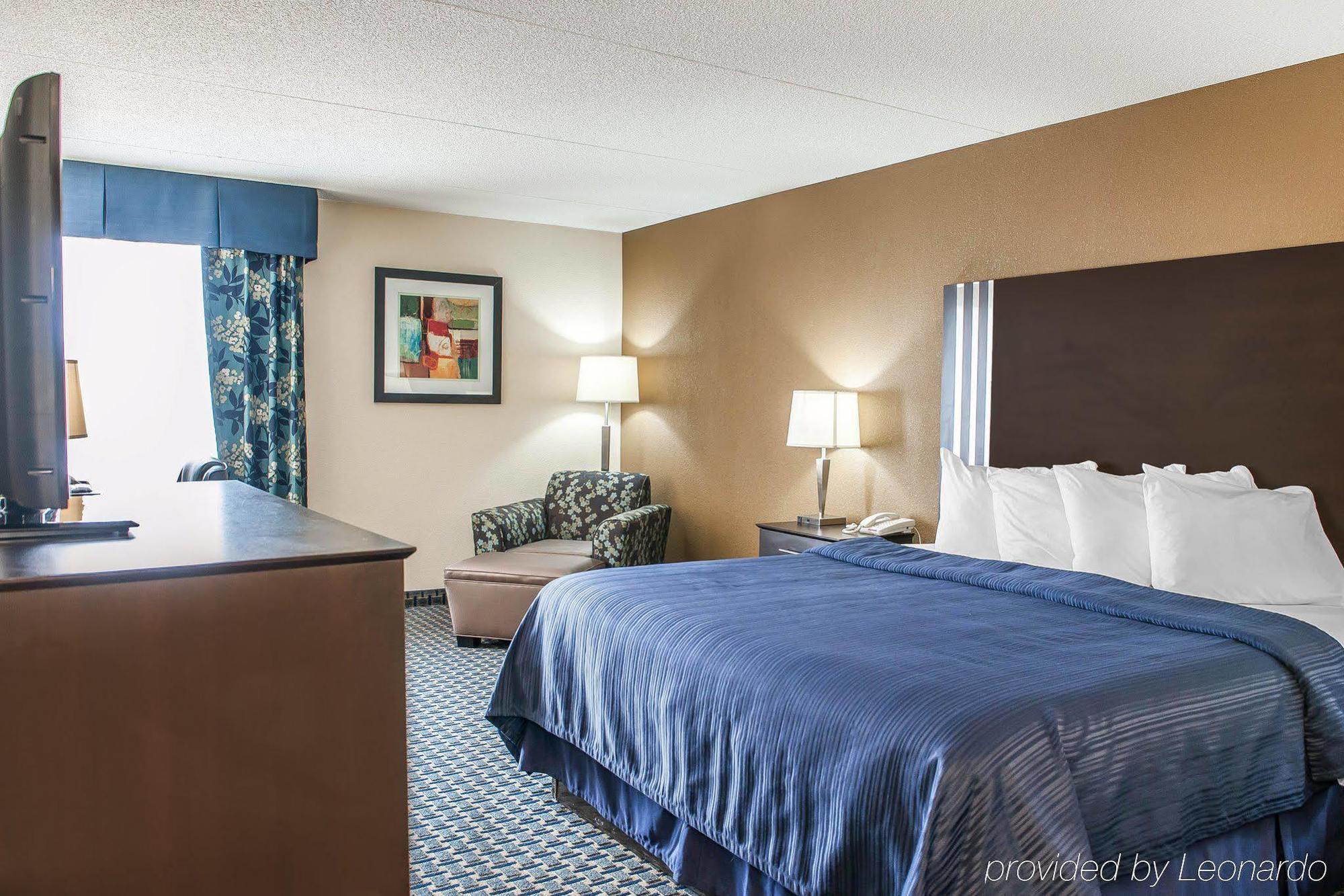 Quality Inn Terre Haute University Area Экстерьер фото