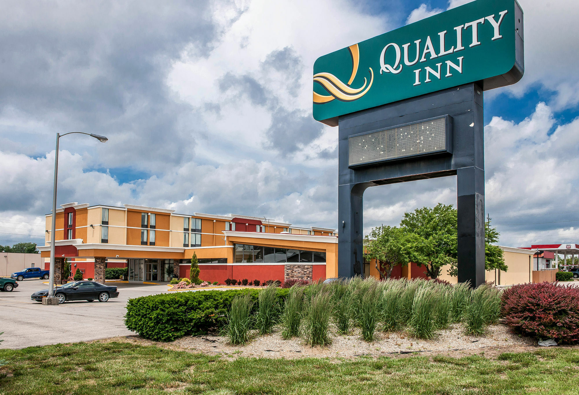 Quality Inn Terre Haute University Area Экстерьер фото